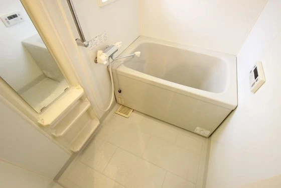 ロアール横川参番館