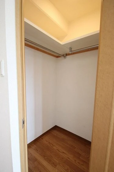 ロアール横川参番館