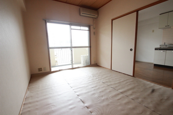 ファミール光町