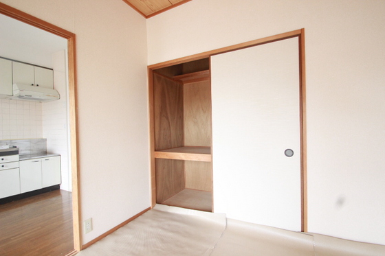 ファミール光町