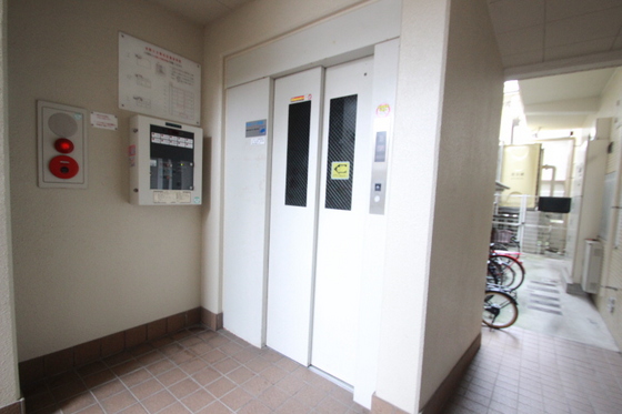 ファミール光町