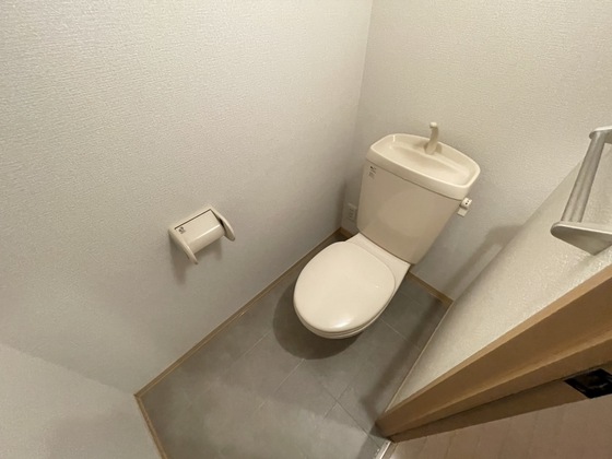 クレール東高須