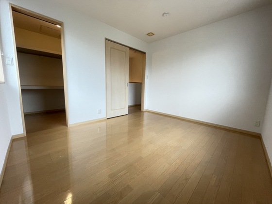 クレール東高須