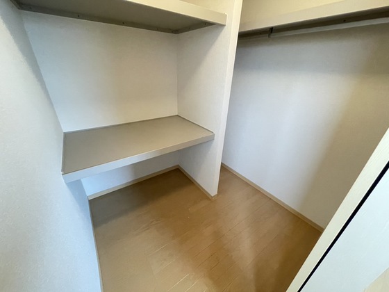 クレール東高須