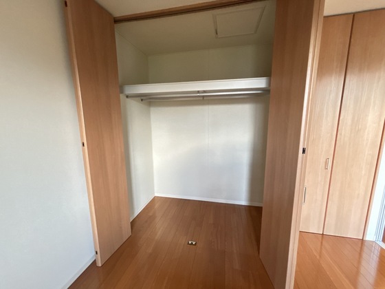 プレジール南観音