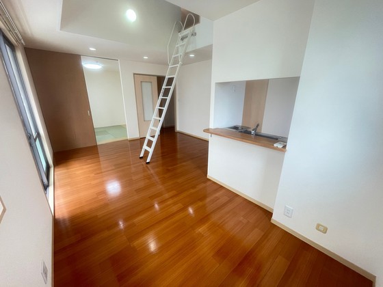 フィオレンテ B棟