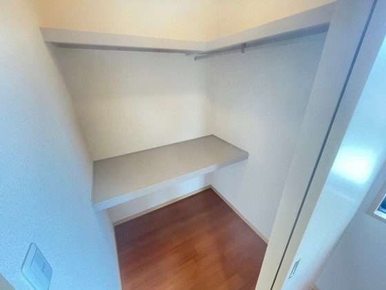 フィオレンテ B棟