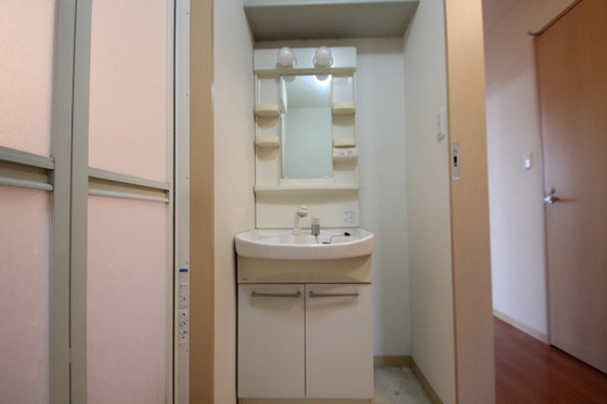 フィオレンテ B棟