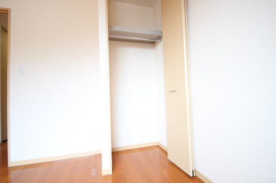 フィオレンテ B棟