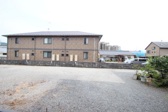 フィオレンテ B棟