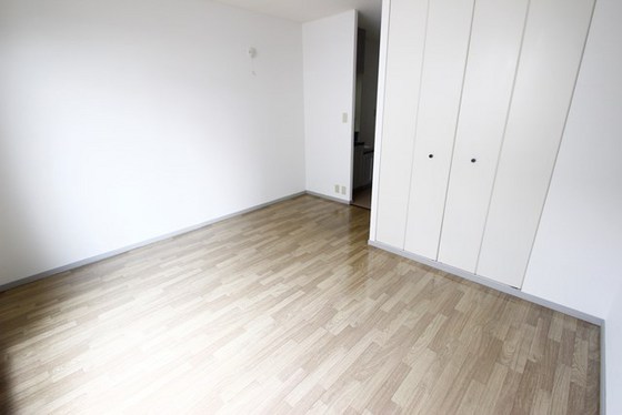 メゾンメイプル