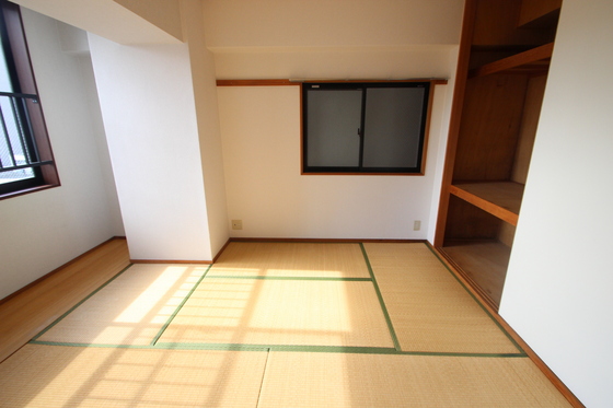 ブラウンハウス