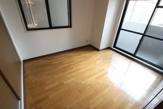 ブラウンハウス