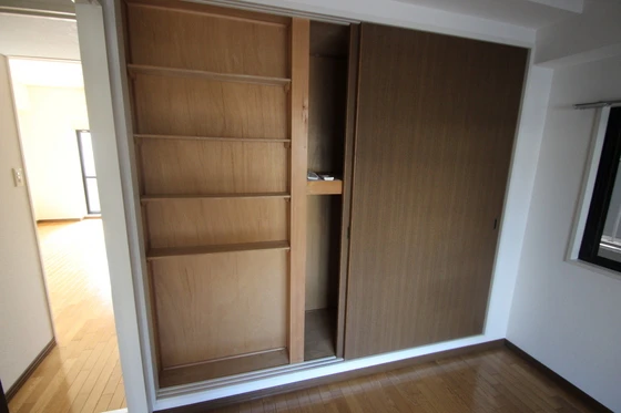 ブラウンハウス