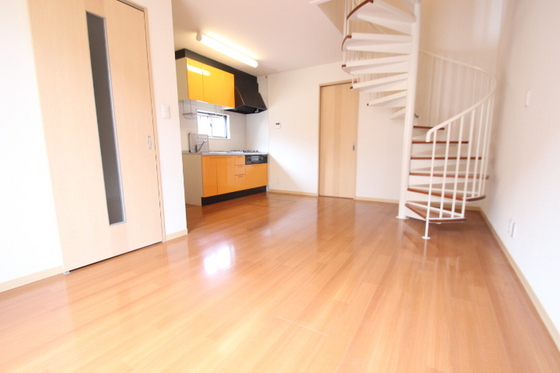 フィオレンテ D棟