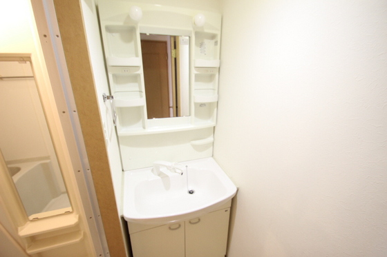 グラビスコート西原