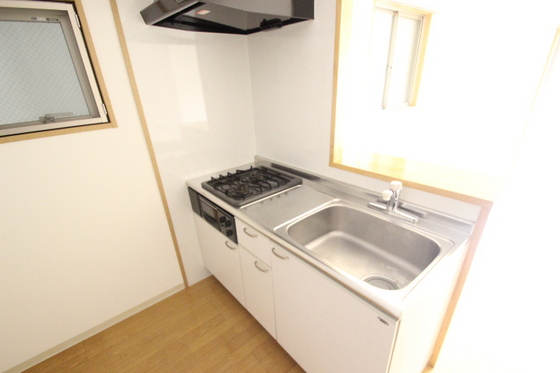 グラビスコート西原