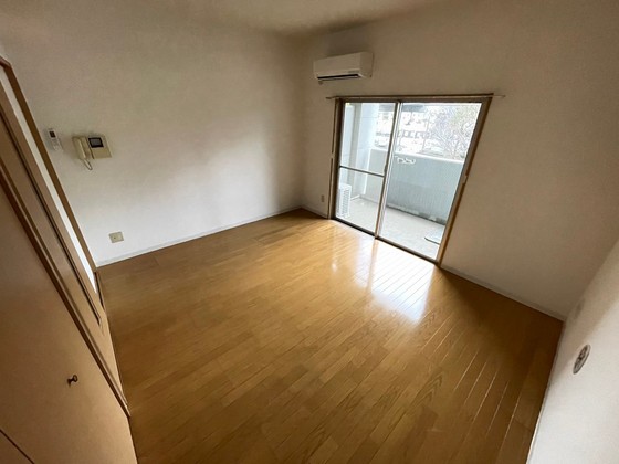 グラビスコート西原