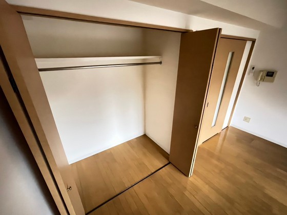 グラビスコート西原