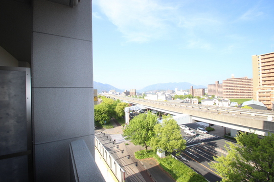 グラビスコート西原