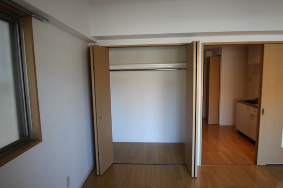 グラビスコート西原