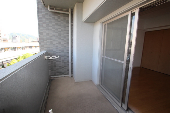 グラビスコート西原