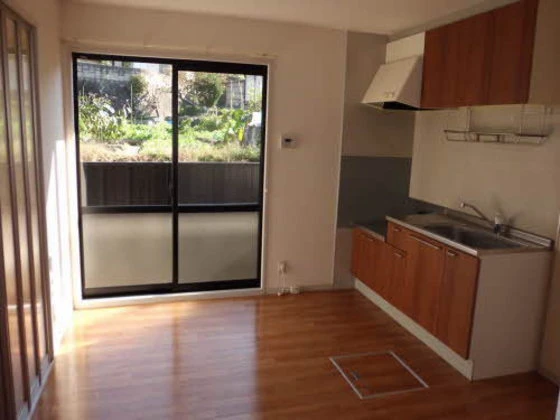 フレサリア A棟