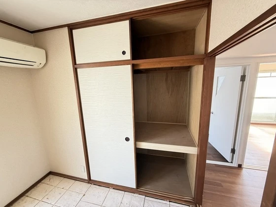 深山マンション