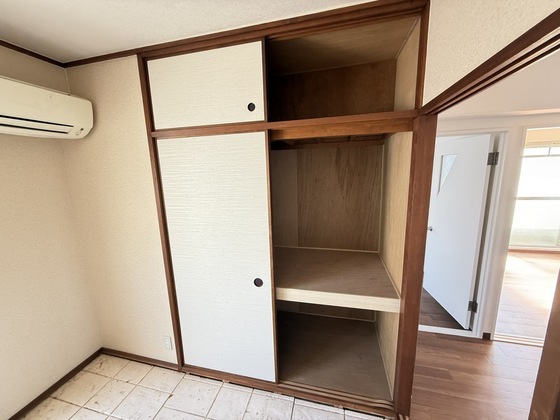 深山マンション