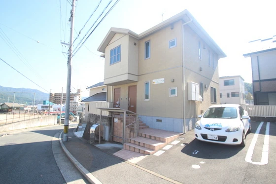 グランド ソレイユ B棟