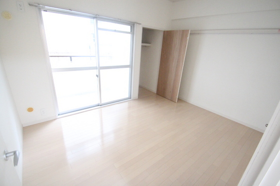 本町マンション