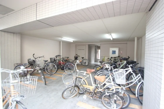 レジデンス東観音