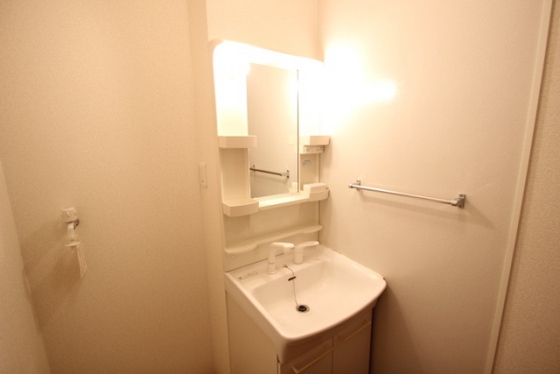 エクレール岡本