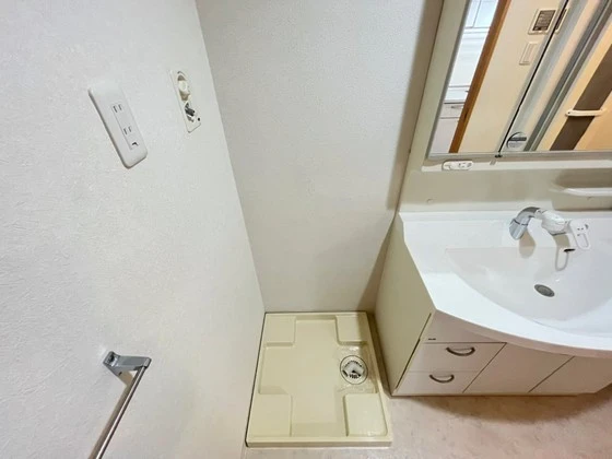 ロアール松川町