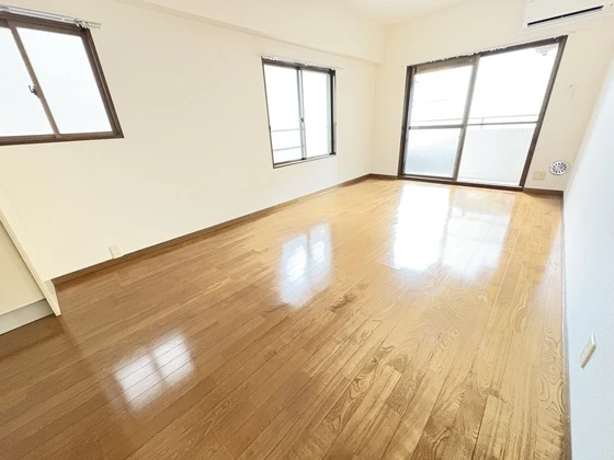 ドゥジェームNISHITAYA