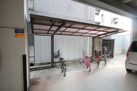 ドゥジェームNISHITAYA