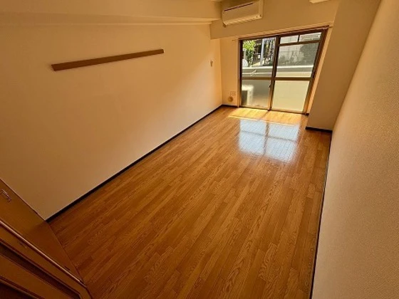 ラフィネ牛田本町