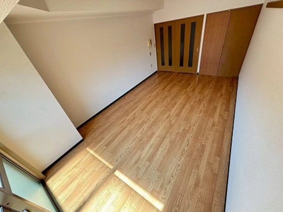 ラフィネ牛田本町