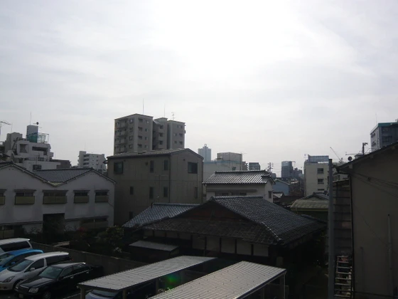 ラフィネ牛田本町