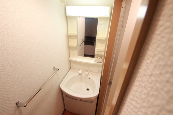 ラフィネ牛田本町