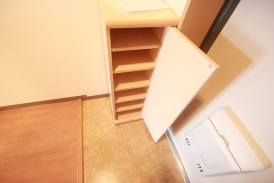 ラフィネ牛田本町