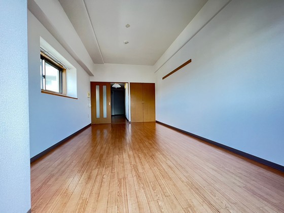 ラフィネ牛田本町