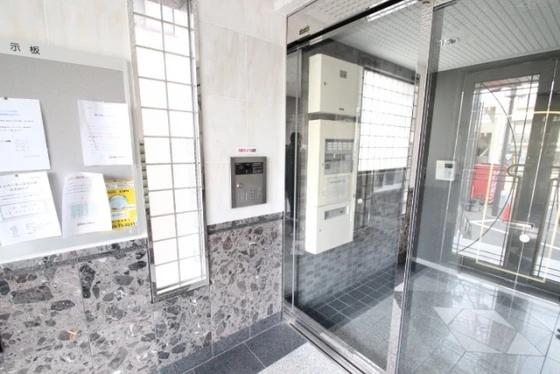 ラフィネ牛田本町