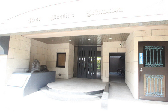 ライオンズマンション平和公園