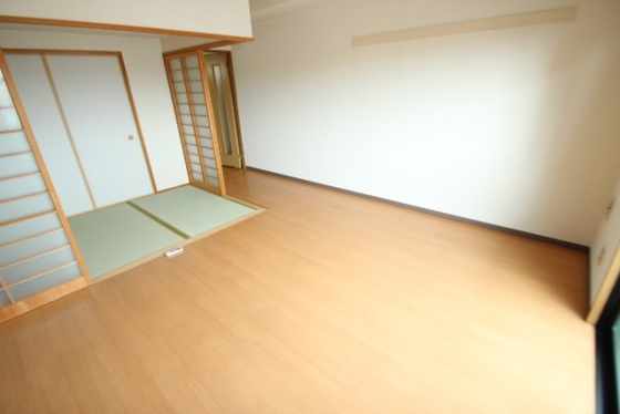 クレアテラ五日市(センチュリー相原)