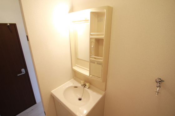 フォブール八木C棟