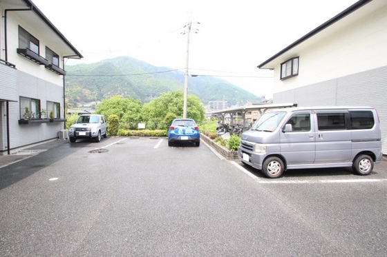 フォブール八木C棟