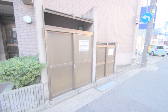 アソシエ大町