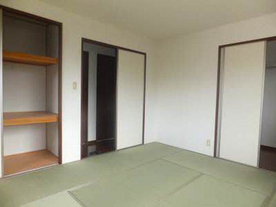 グランバリエ己斐 B棟