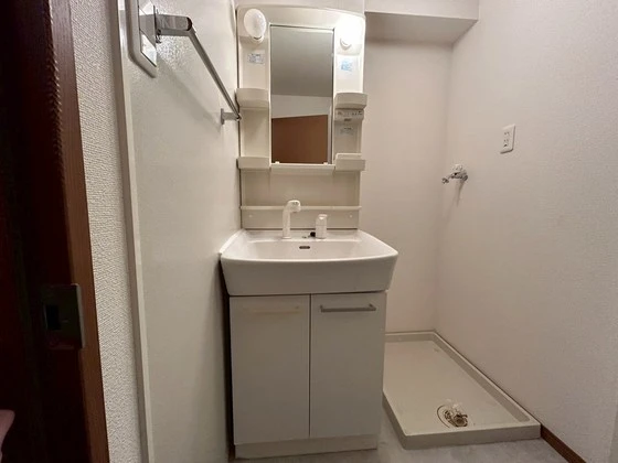 リアルエステート東原 C棟